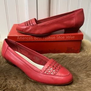 50s Vintage Town & Country Flats 9.5